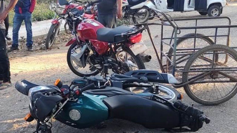 Chocan Motocicletas Tres Lesionados Villaflores Mx Primer