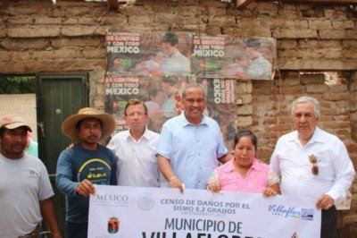 Alcalde villaflorense sigue entregando ayuda humanitaria a damnificados por sismo 