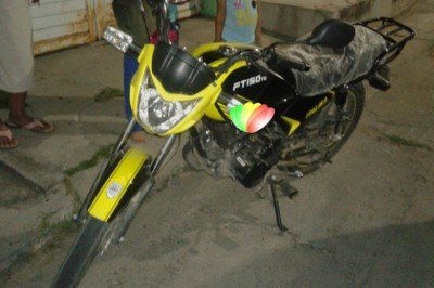 Intentan robar una motocicleta