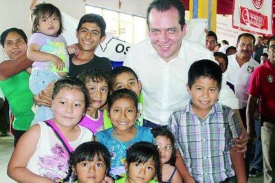 En caliente /* Despreciable porquería pusieron de candidato en el PRI