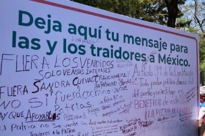 QUÉ MÁS PUE… /* Traición a la patria