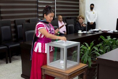 CARTELERA POLÍTICA / * La CEDH también tiene una Piedra