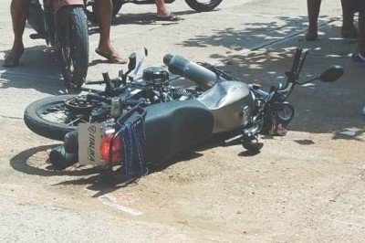 Muere motorista que fue arrollado por carro