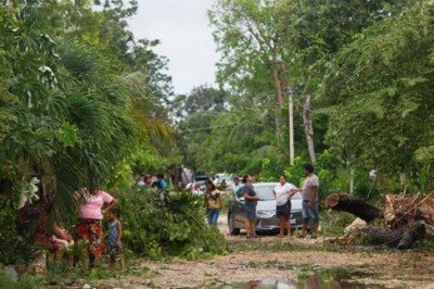 Sin daños mayores en red carretera de QRoo tras paso de Beryl: SICT