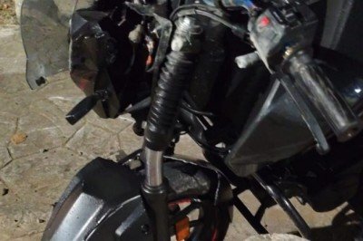 Muere motociclista en derrapón